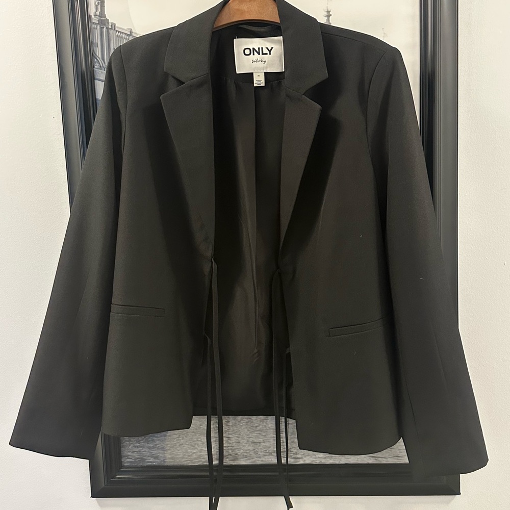 ONLY Women's Elegant Black Blazer